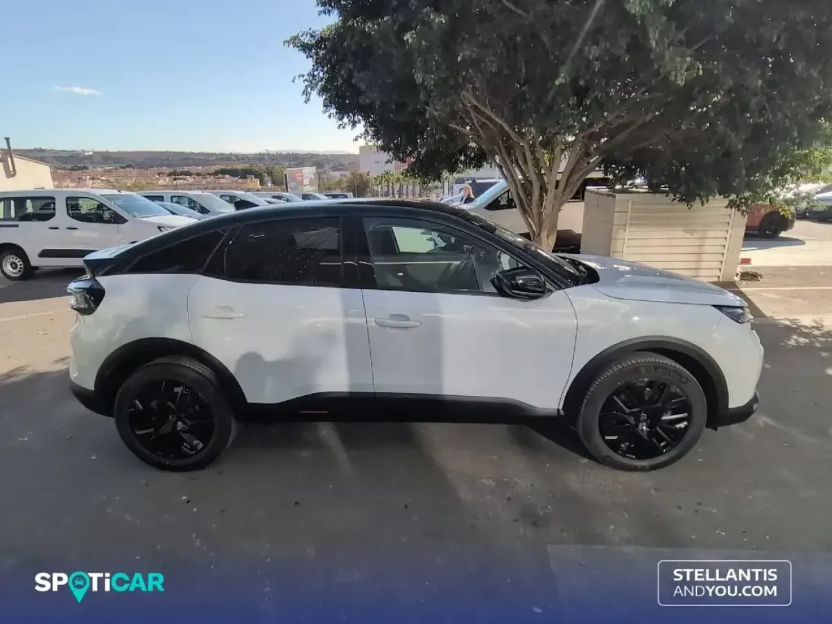 Nuevo Citroën C4 145 CV (106 kW) 2026 Blanco SUV