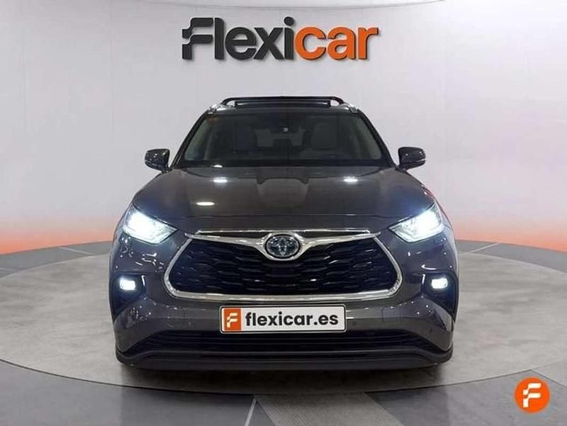 Usado Toyota Highlander Advance 246 CV (180 kW) 2021 Gris SUV