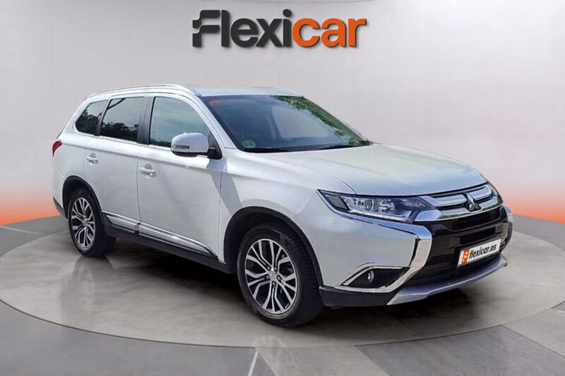 Blanco Usado 2019 Mitsubishi Outlander Motion SUV | 15.690 € (Super precio) - Imagen 1/4