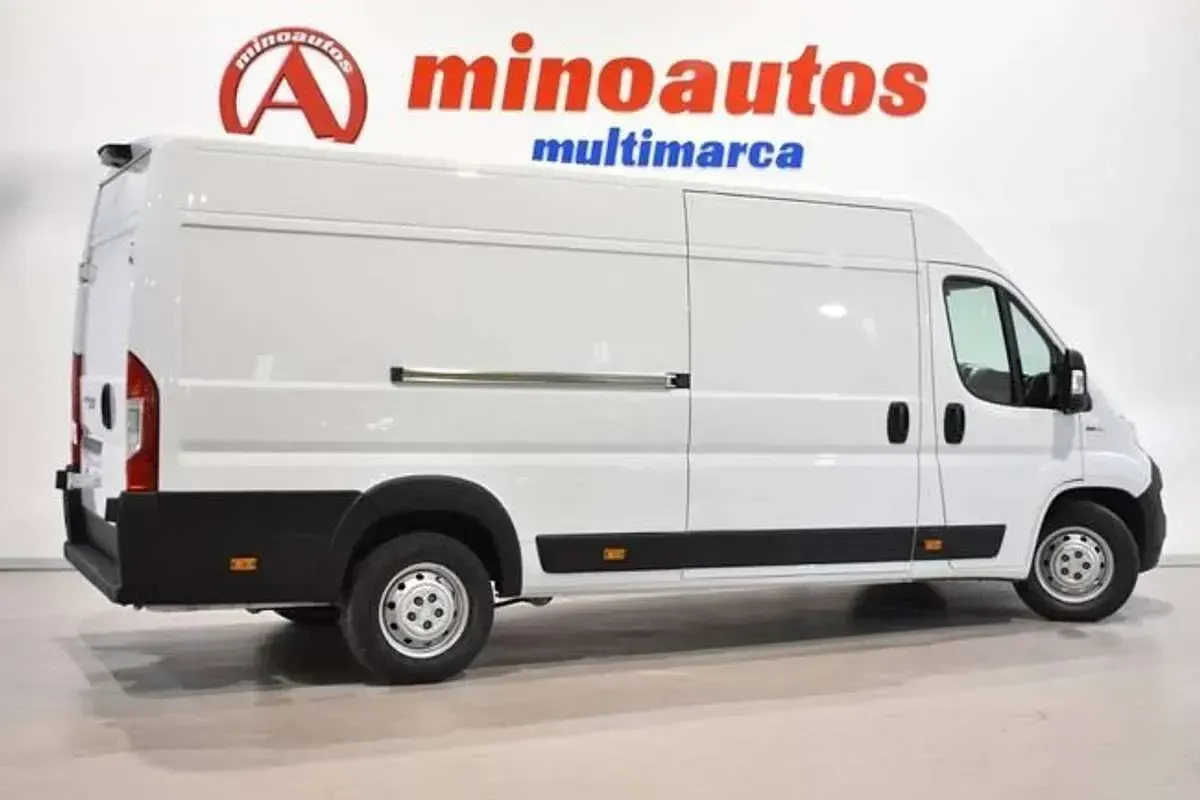 Usado Fiat Ducato 160 CV (117 kW) 2021 Blanco Van