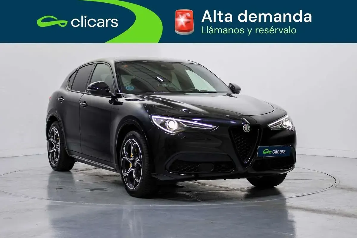 Usado Alfa Romeo Stelvio Veloce 209 CV (153 kW) 2021 Negro SUV