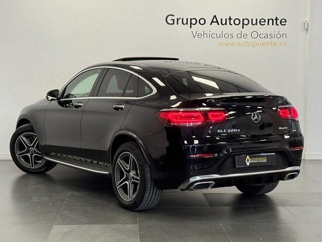 Usado Mercedes GLC220 194 CV (142 kW) 2021 Negro Coupe