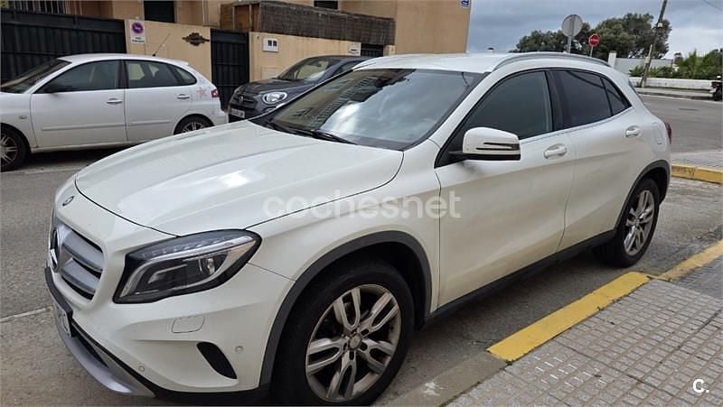 Usado Mercedes GLA200 Style 136 CV (100 kW) 2016 Blanco SUV