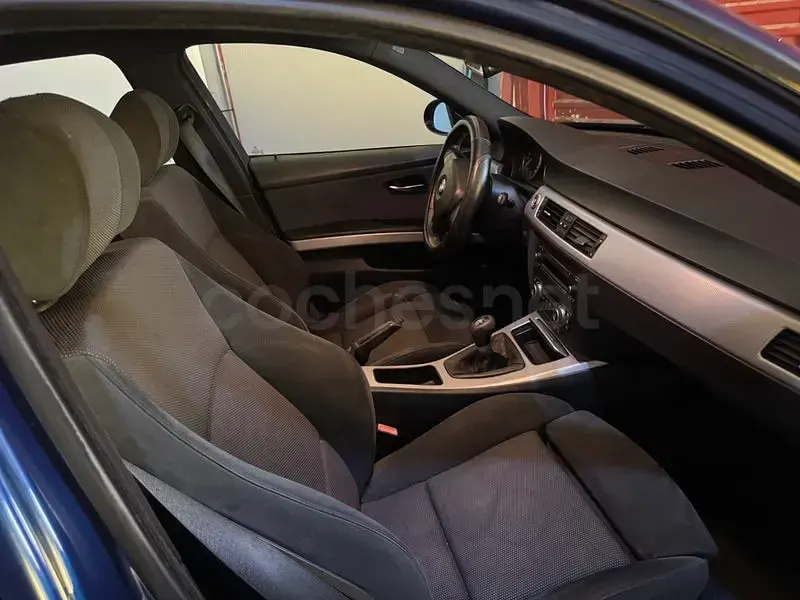 Usado BMW 320 177 CV (130 kW) 2008 Azul Berlina