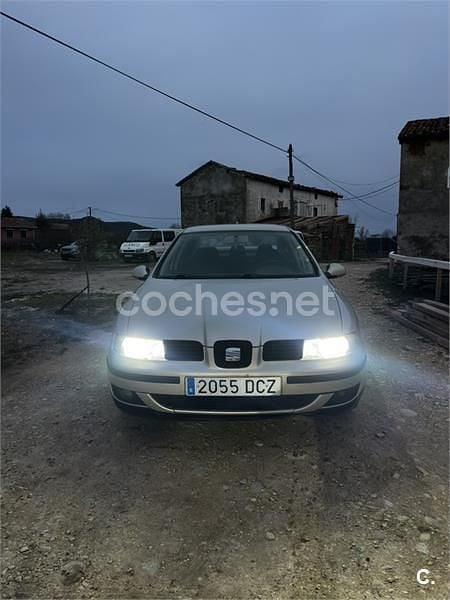 Usado Seat Toledo Stella 110 CV (80 kW) 2004 Beige Berlina
