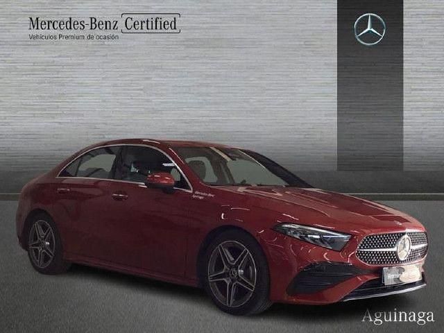 Usado Mercedes A180 116 CV (85 kW) 2024 Manufaktur rojo patagonia