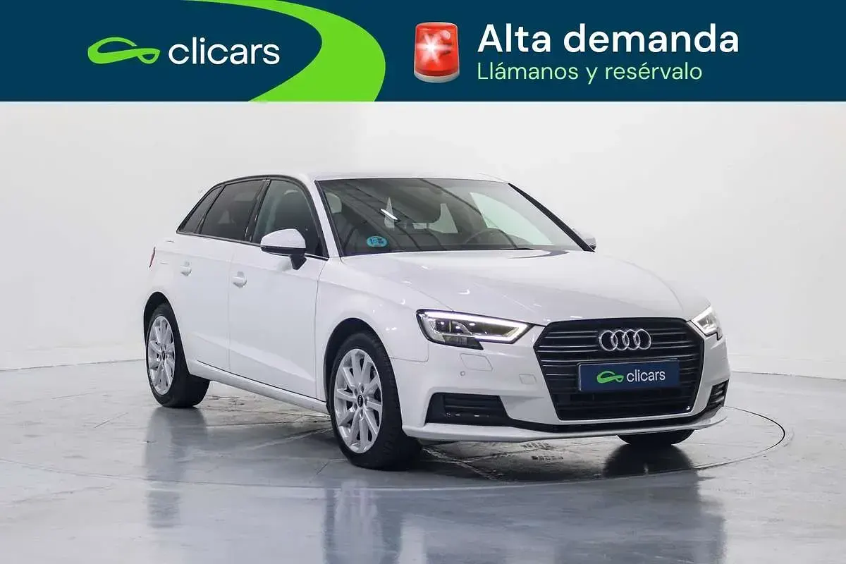 Usado Audi A3 Sportback Design 110 CV (80 kW) 2017 Blanco Utilitario