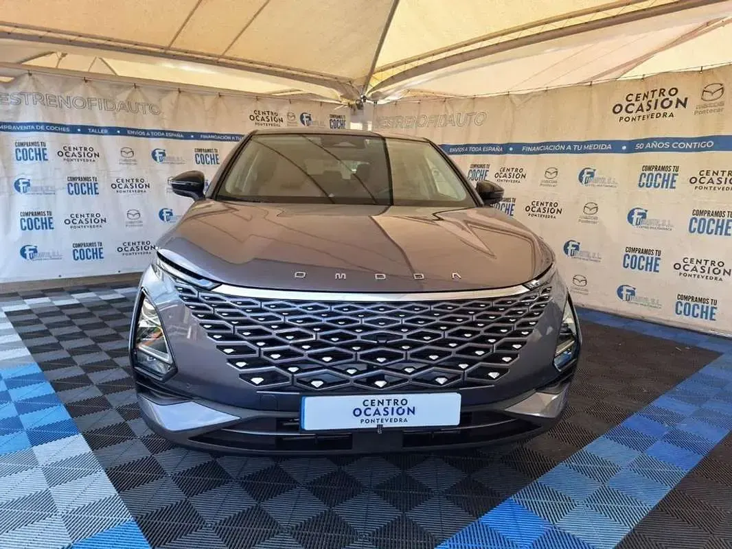 Usado Omoda 5 185 CV (136 kW) 2024 Gris / plata SUV