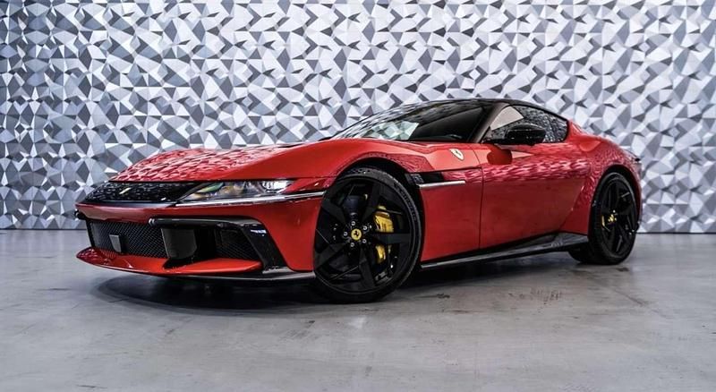 Rojo Usado 2025 Ferrari 12 Cilindri Coupe | 510.000 € - Imagen 1/4