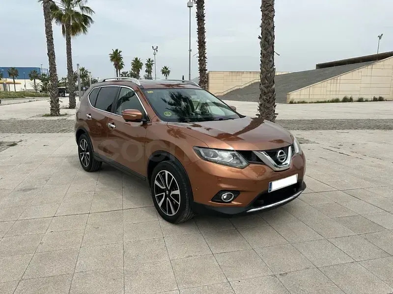 Usado Nissan X-Trail Tekna 130 CV (95 kW) 2015 Marrón SUV