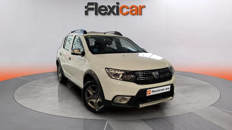 Usado Dacia Sandero Essentiel 91 HP (66 kW) 2020 Citadino