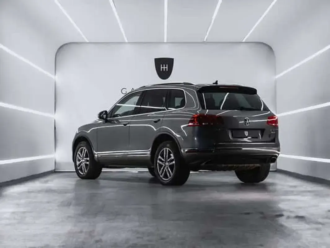Usado VW Touareg Terrain Tech 262 CV (192 kW) 2017 Gris SUV