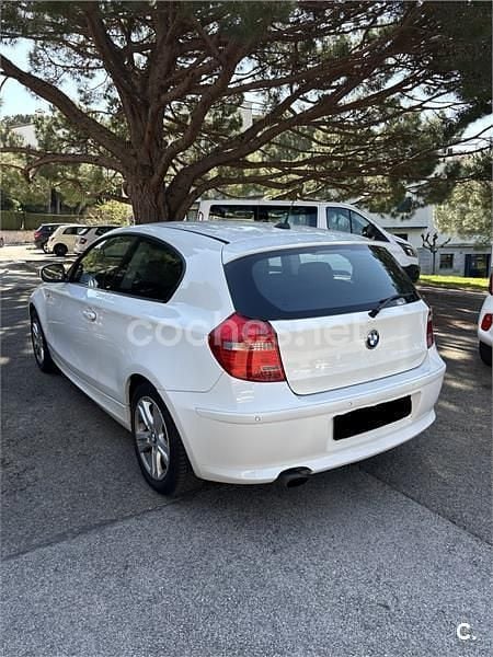 Usado BMW 116 122 HP (89 kW) 2011 Branco Citadino