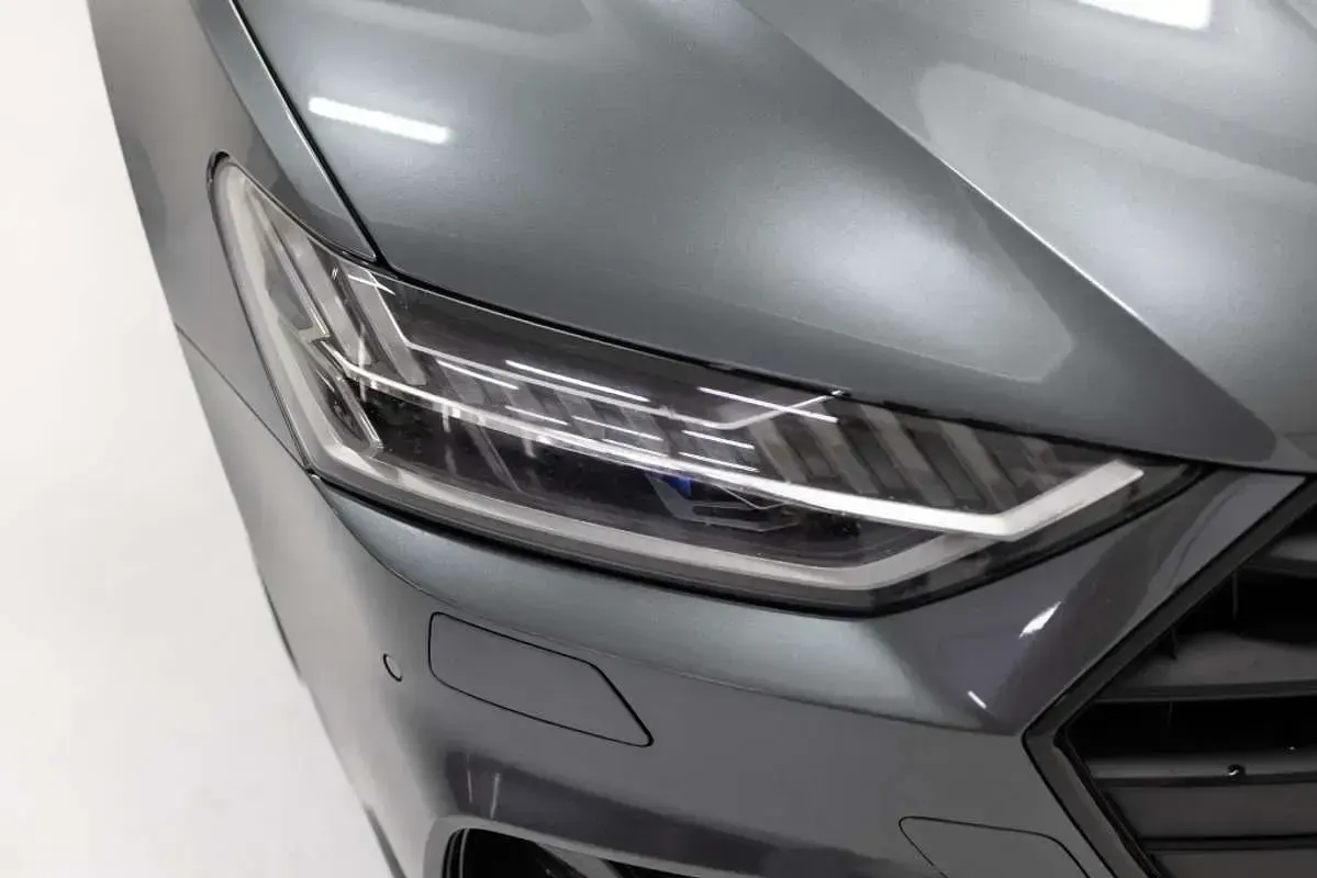 Usado Audi A7 Sportback Ambiente 367 CV (269 kW) 2021 Gris Utilitario
