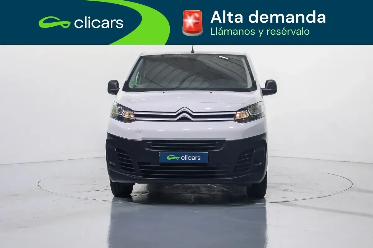 Usado Citroën Jumpy 100 CV (73 kW) 2024 Blanco Monovolumen