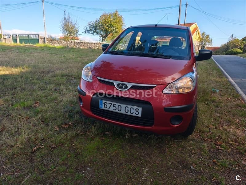 Usado Hyundai i10 Comfort 66 CV (48 kW) 2008 Granate Utilitario