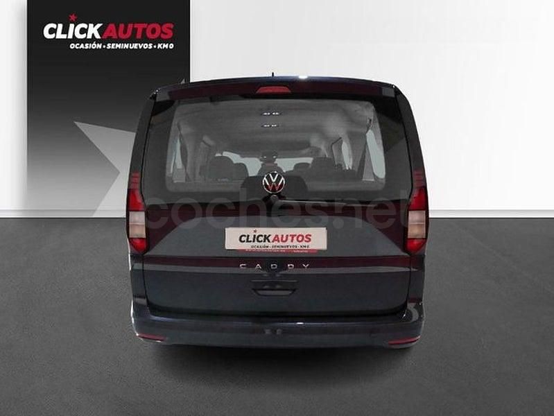 Usado VW Caddy Maxi 102 CV (75 kW) 2024 Azul Monovolumen
