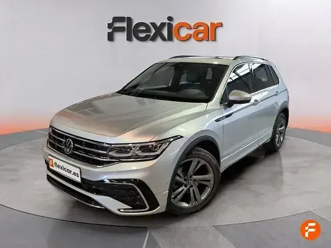 Usado VW Tiguan R-line 150 CV (110 kW) 2023 Gris SUV