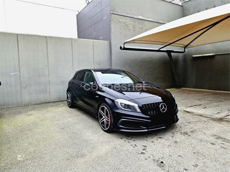 Negro Usado 2014 Mercedes A45 AMG AMG Berlina | 24.900 € (Precio justo) - Imagen 1/4