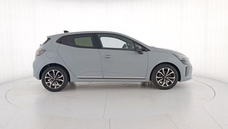 Usado Renault Clio V Techno 90 CV (66 kW) 2024 Gris Berlina