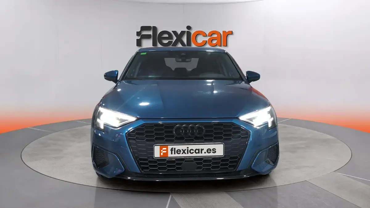 Usado Audi A3 Premium 110 CV (80 kW) 2023 Azul Berlina