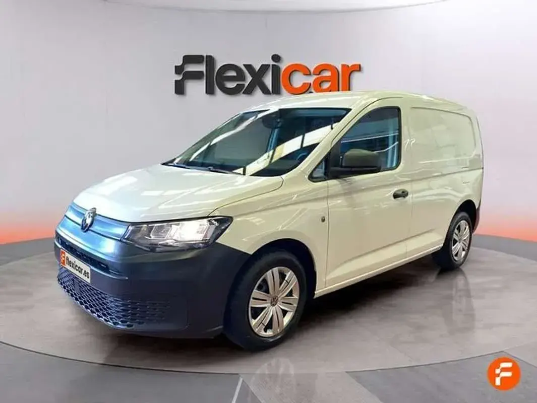 Usado VW Caddy 102 CV (75 kW) 2021 Blanco Monovolumen