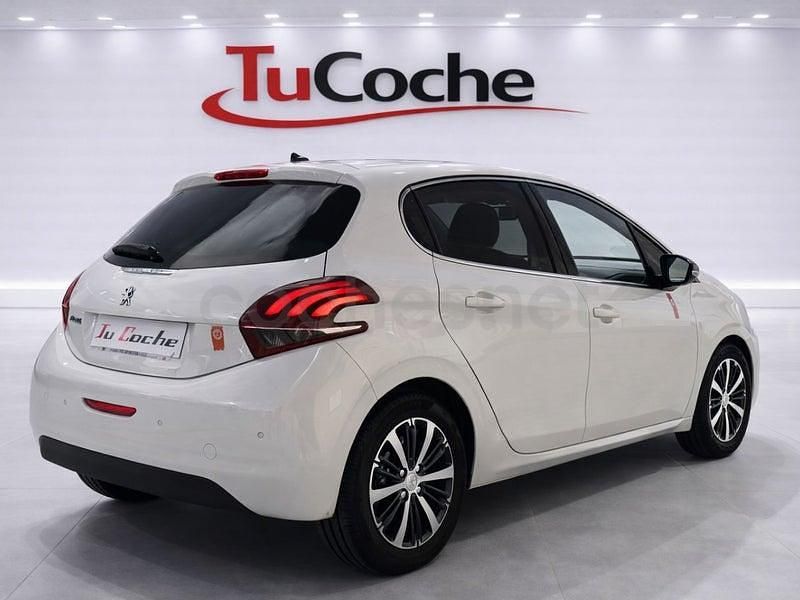Usado Peugeot 208 Roland Garros 100 CV (73 kW) 2016 Blanco Utilitario