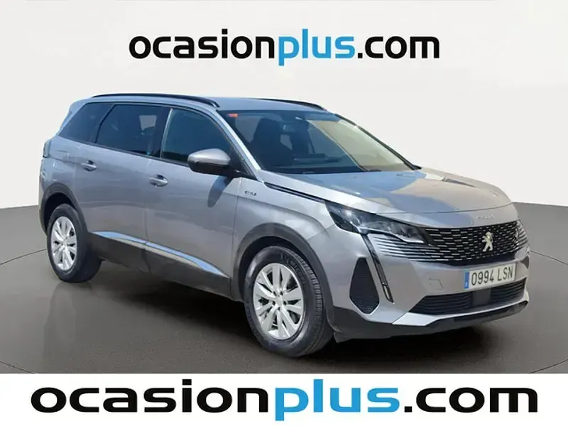 Usado Peugeot 5008 Style 130 CV (95 kW) 2021 Gris / plata SUV