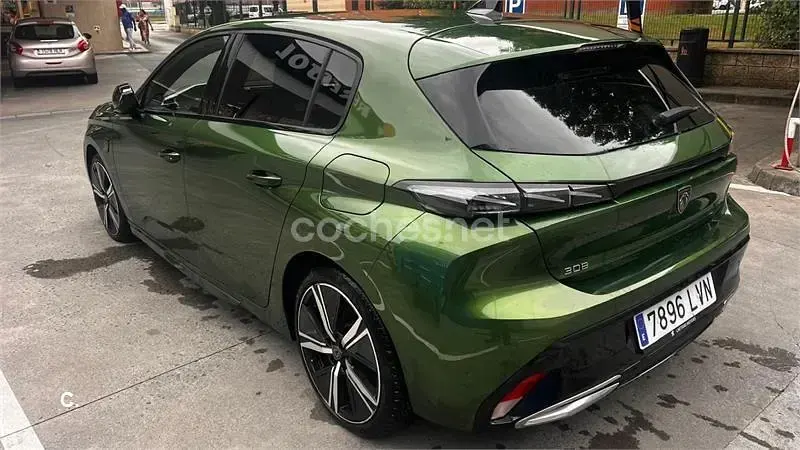 Usado Peugeot 308 GT 225 CV (165 kW) 2021 Verde Berlina