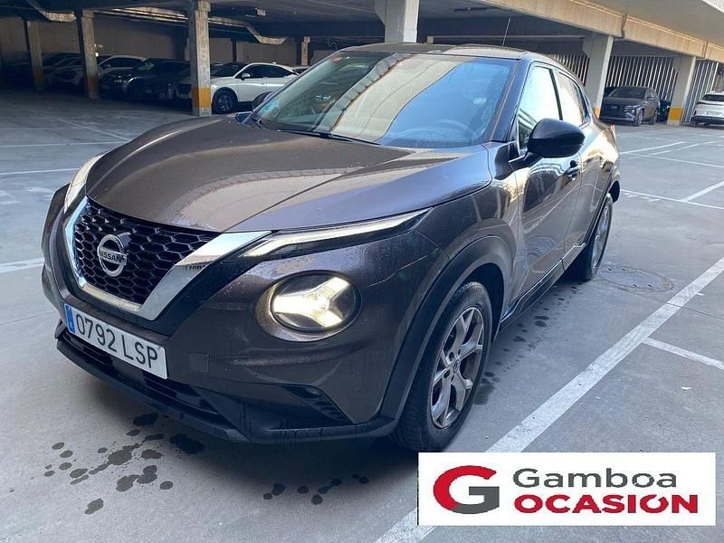Usado Nissan Juke Acenta 114 CV (83 kW) 2021 Bronce SUV