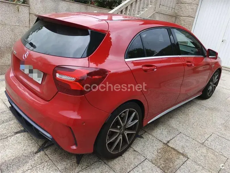 Usado Mercedes A45 AMG 381 CV (280 kW) 2016 Rojo Utilitario