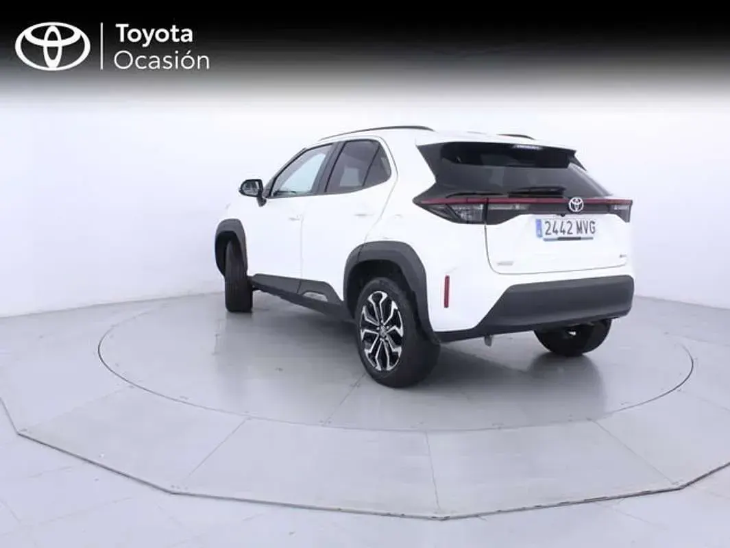Usado Toyota Yaris Cross Active 116 CV (85 kW) 2024 Blanco SUV