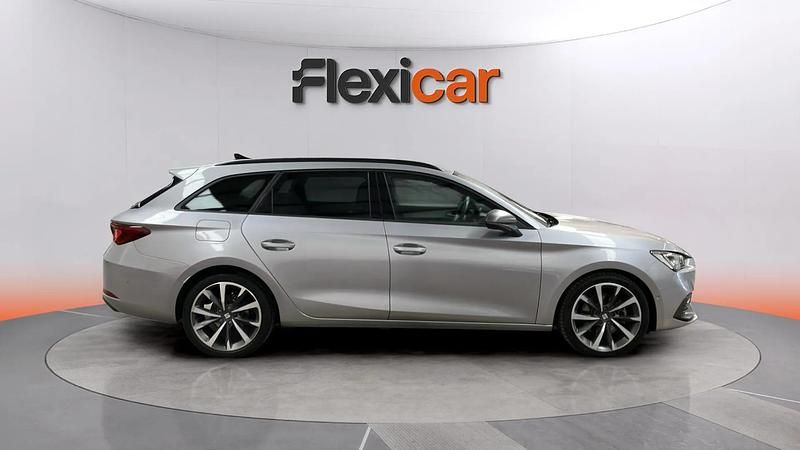 Usado Seat Leon FR 150 CV (110 kW) 2021 Gris Familiar