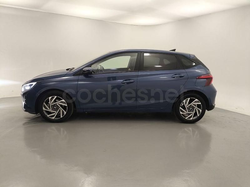 Usado Hyundai i20 100 CV (73 kW) 2025 Azul Utilitario