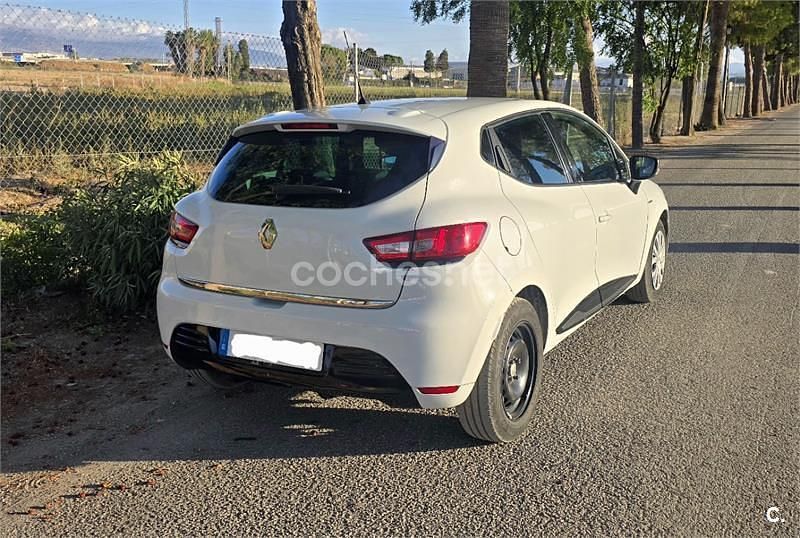 Usado Renault Clio IV LIMITED 75 CV (55 kW) 2019 Blanco Berlina