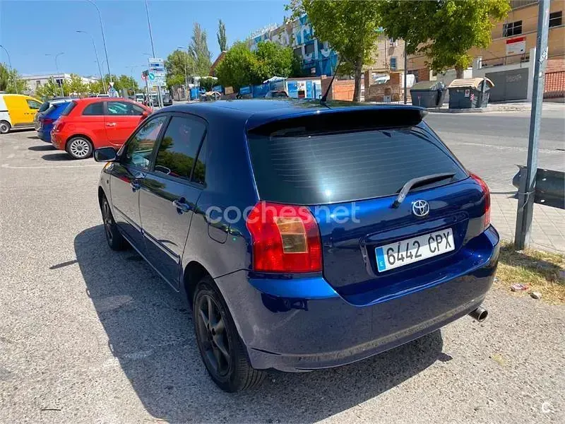 Usado Toyota Corolla 97 CV (71 kW) 2003 Azul Berlina