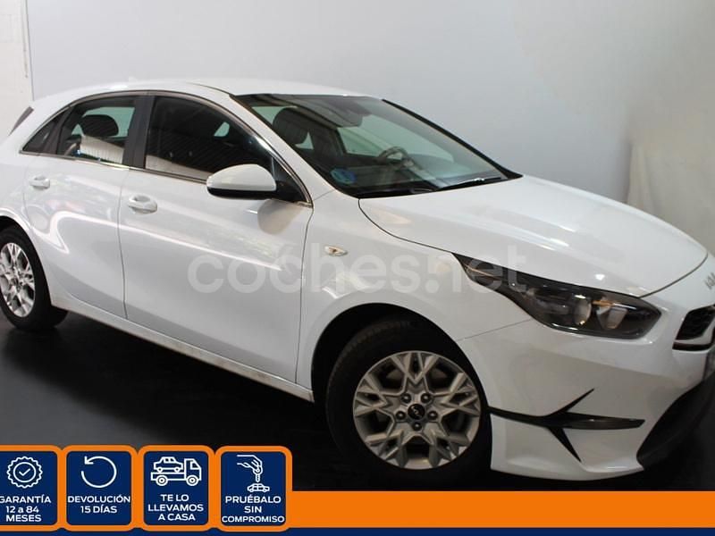 Blanco Usado 2023 Kia Ceed Utilitario | 19.990 € (Precio justo) - Imagen 1/4