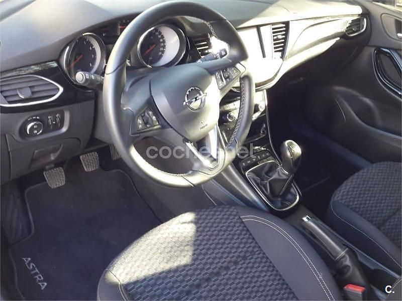 Brugt Opel Astra Dynamic 150 HK (110 kW) 2017 Hvid Sedan