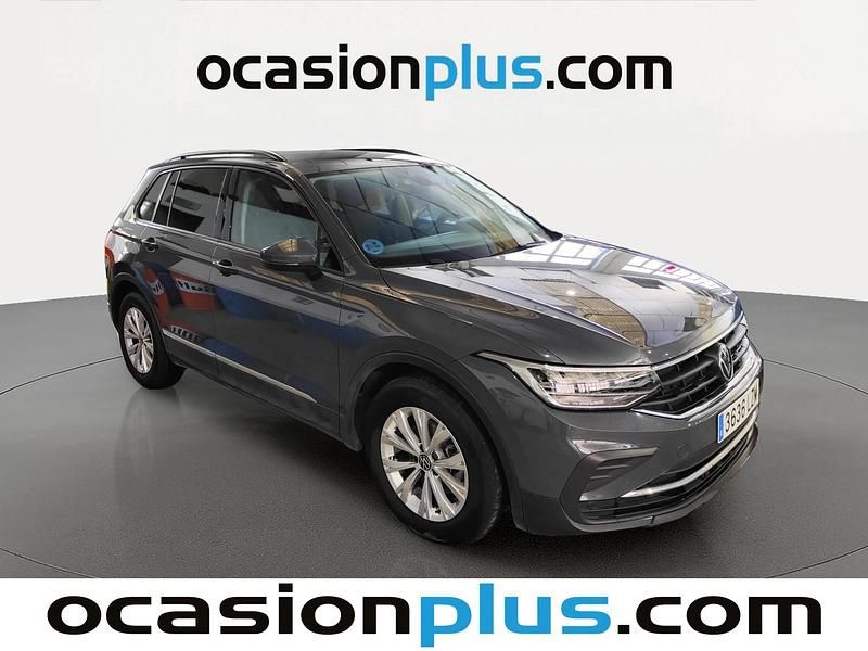 Usado VW Tiguan 131 CV (96 kW) 2022 Gris SUV