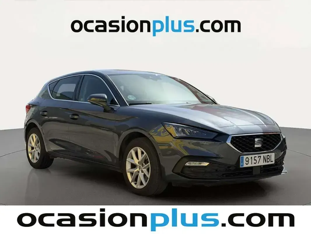 Usado Seat Leon Style 116 CV (85 kW) 2025 Gris Utilitario