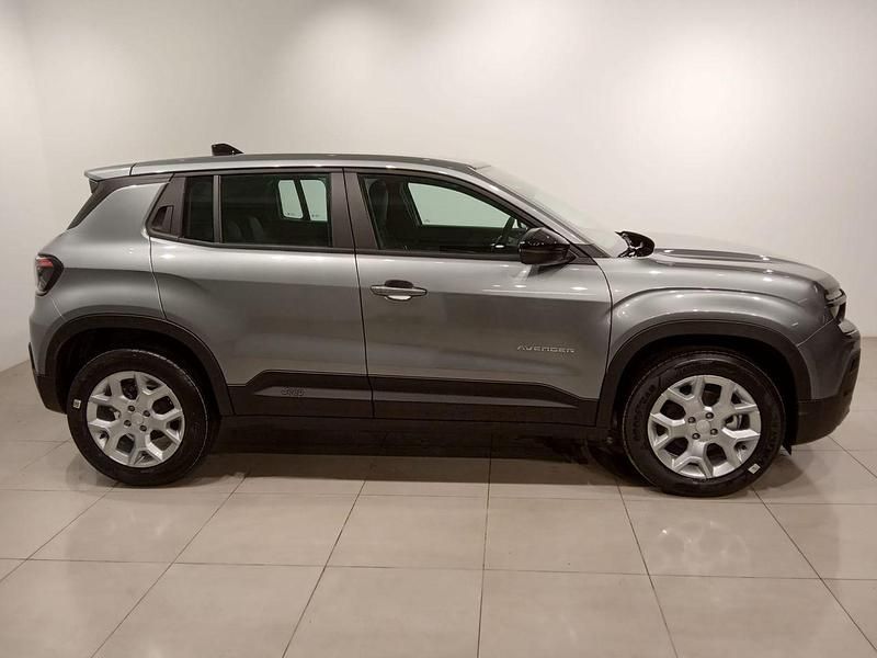 Usado Jeep Avenger Altitude 100 CV (73 kW) 2024 Gris SUV