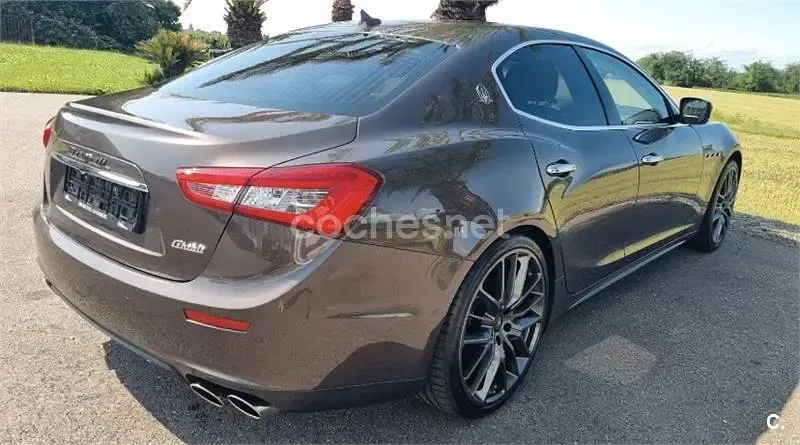 Usado Maserati Ghibli 330 CV (242 kW) 2015 Marrón Berlina