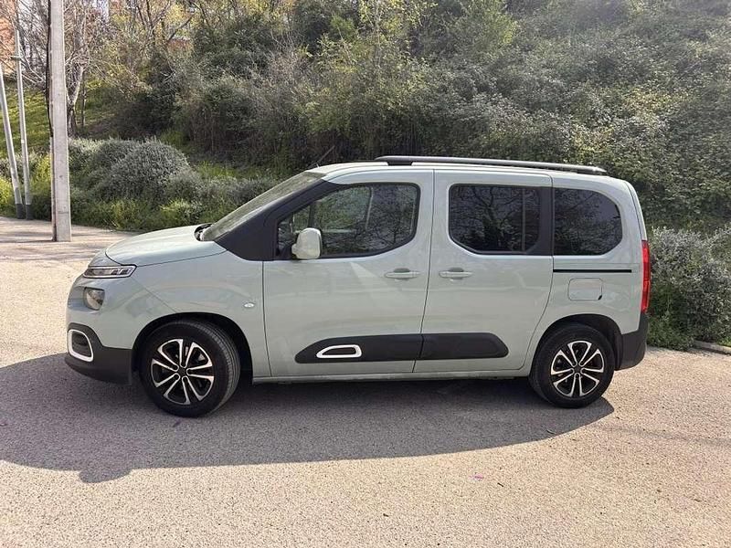 Usado Citroën Berlingo Shine 131 CV (96 kW) 2019 Azul Monovolumen