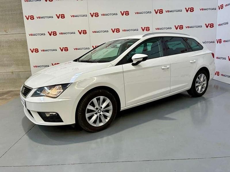 Usado Seat Leon Style 116 CV (85 kW) 2019 Blanco Utilitario