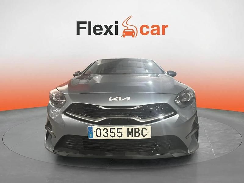 Usado Kia Ceed 160 CV (117 kW) 2022 Gris Utilitario