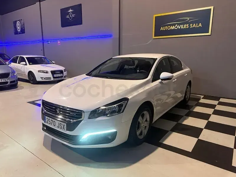 Usado Peugeot 508 Active 120 CV (88 kW) 2016 Blanco Berlina