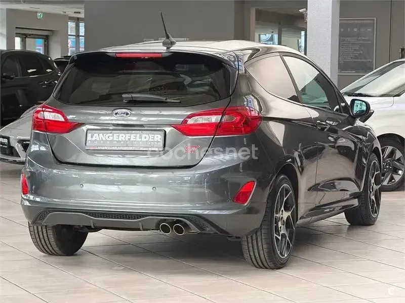 Usado Ford Fiesta ST 200 CV (147 kW) 2019 Gris / plata Utilitario