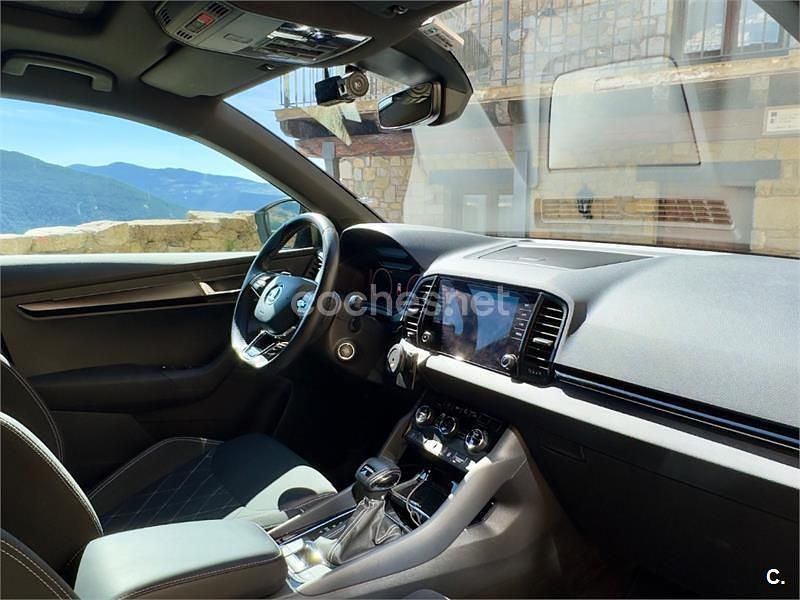 Używany Skoda Karoq SportLine 150 KM (110 kW) 2023 Biały SUV