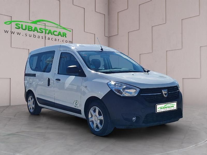 Usado Dacia Dokker Essentiel 110 CV (80 kW) 2021 Blanco Monovolumen