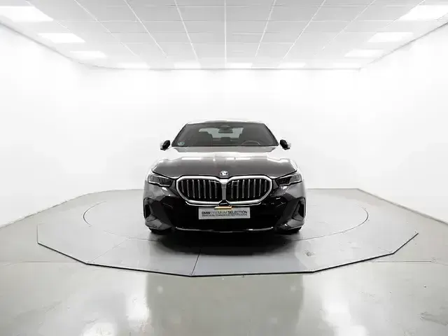 Occasion BMW 520 Comfort Edition 197 PK (144 kW) 2025 Grijs Sedan